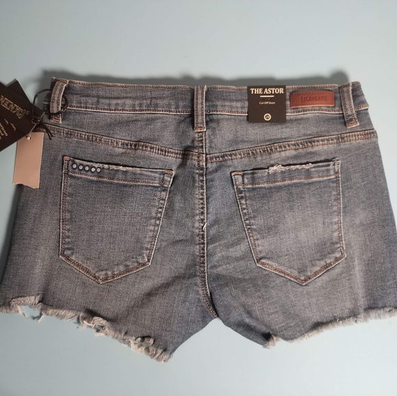 BlankNyc Denim Shorts - Picture 3 of 8